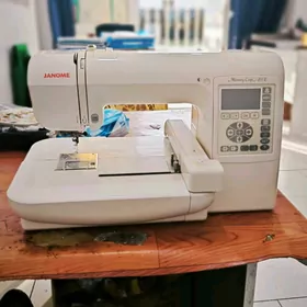 JANOME 200E