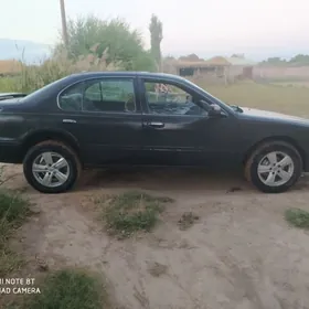 Nissan Maxima 1995