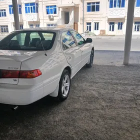 Toyota Camry 2001
