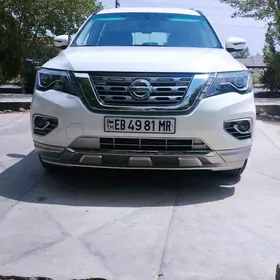 Nissan Pathfinder 2020