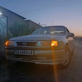 Opel Vectra 1992