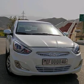 Hyundai Accent 2013