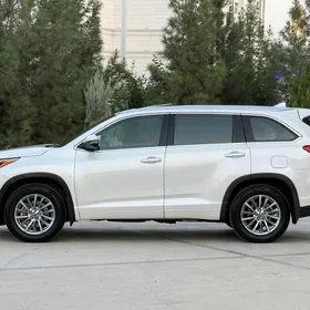 Toyota Highlander 2018
