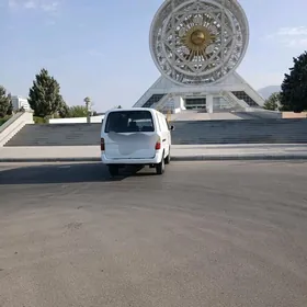Toyota Hiace 2002