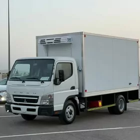 Mitsubishi Canter 2025