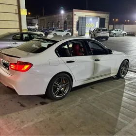 BMW 330 2018