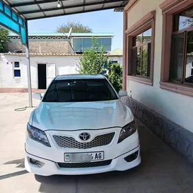 Toyota Camry 2010