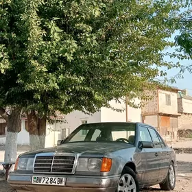 Mercedes-Benz 190E 1988