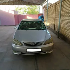 Toyota Camry 2005