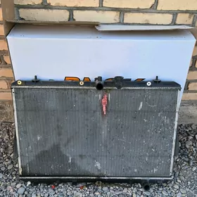 Radyator Highlander 2012