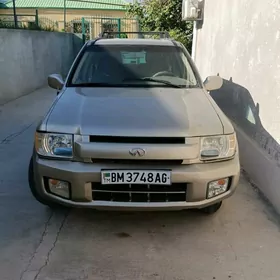 Infiniti QX4 2003