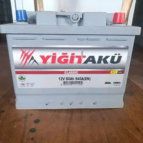 Akkumlyator