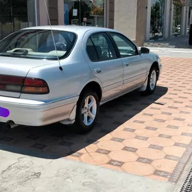 Nissan Cefiro 1995