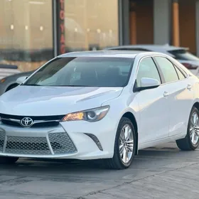 Toyota Camry 2017