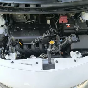 Toyota Yaris 2010