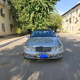 Mercedes-Benz E320 2004