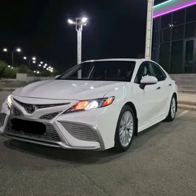 Toyota Camry 2020