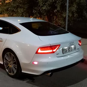 Audi A7 2012