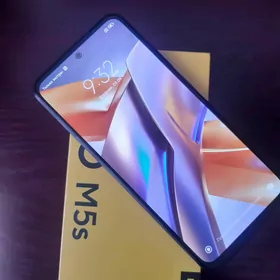 Poco m5s