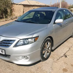 Toyota Camry 2011