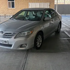 Toyota Camry 2011