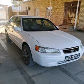 Toyota Camry 1998