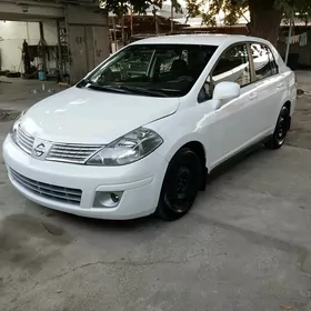 Nissan Versa 2010