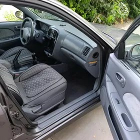 Kia Magentis 2001