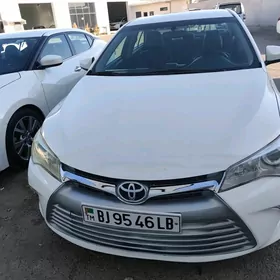Toyota Camry 2017