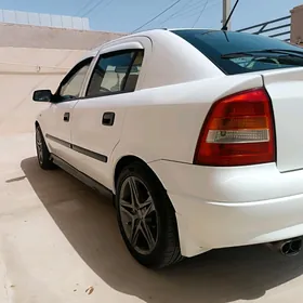 Opel Astra 2000