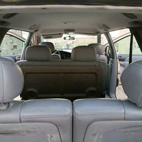 Toyota Sienna 2002