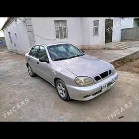 Daewoo Lanos 2000