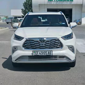 Toyota Highlander 2021