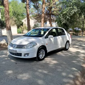 Nissan Versa 2010