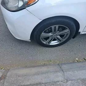 Nissan versa 2012