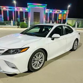 Toyota Camry 2018
