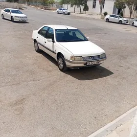 Peugeot 405 2001
