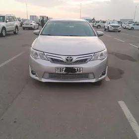 Toyota Camry 2013