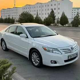 Toyota Camry 2011