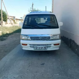Toyota Hiace 1992