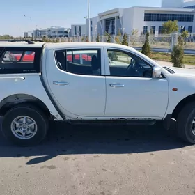 Mitsubishi L200 2007
