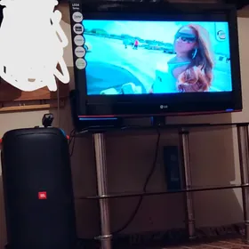 LG 32lik Telewizor