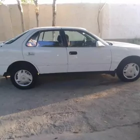 Toyota Camry 1993