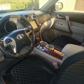 Toyota Highlander 2012