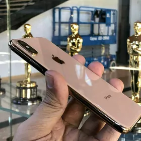 iPhone Xs Gold