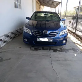 Toyota Camry 2010