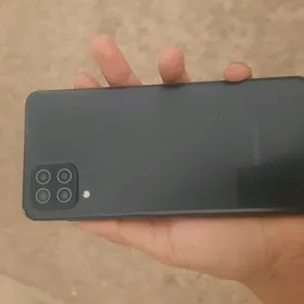 Samsung A12