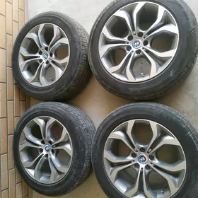 BMW diska r19 razni şroki