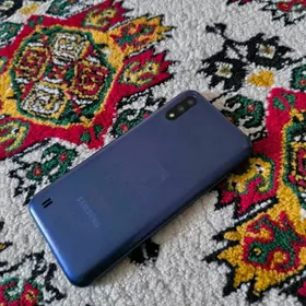 Samsung M01