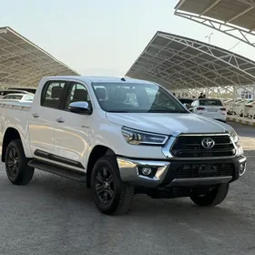 Toyota Hilux 2025